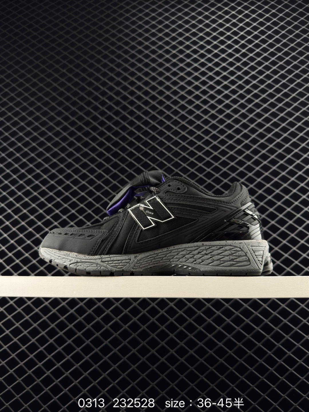 New Balance M1906